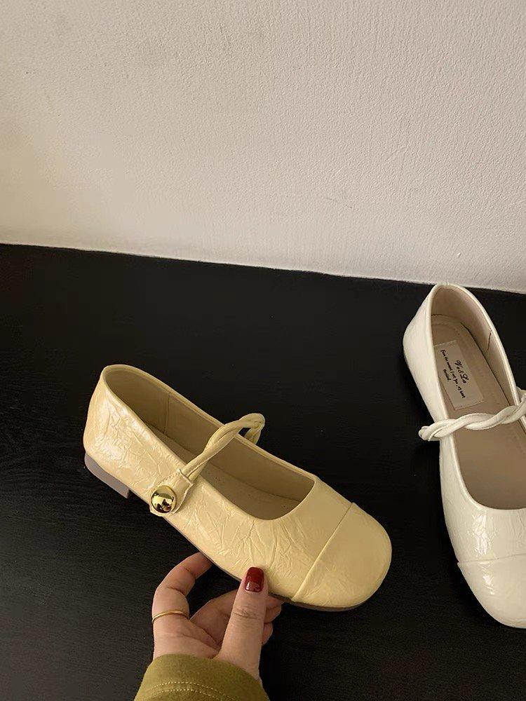 

Inner heightening shoes retro gentle shallow mouth single shoes women s shoes soft sole spring French Mary Jane shoes ballet shoes 40