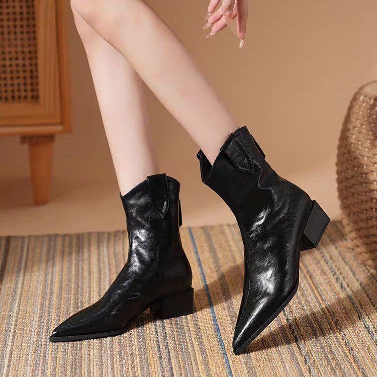 Fashion Versatile Pointed Temperament Coarse Heel Women's Short Boots 2025 Autumn and Winter New British Martin Boots Children