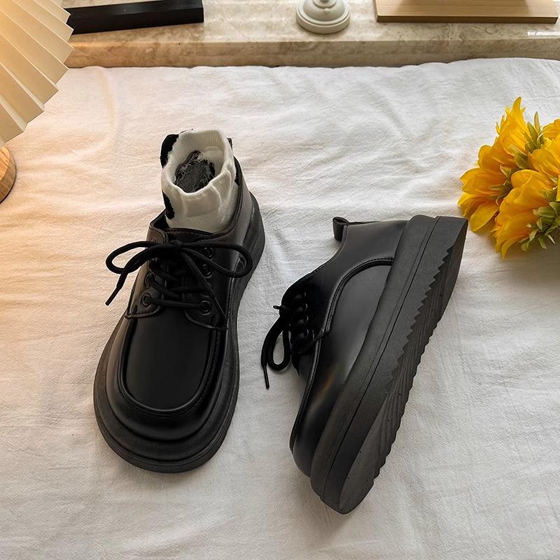 2025 spring and autumn muffin platform small leather shoes women's new white British style round head lace-up versatile single shoes