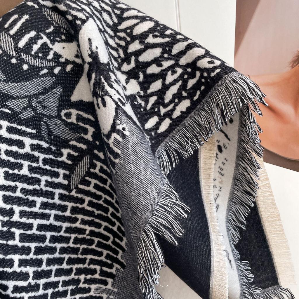 Korean Version Of Imitation Cashmere Scarf Women'S Winter Warmth Thickened Versatile Animal Tassel Square Scarf Shawl Scarf