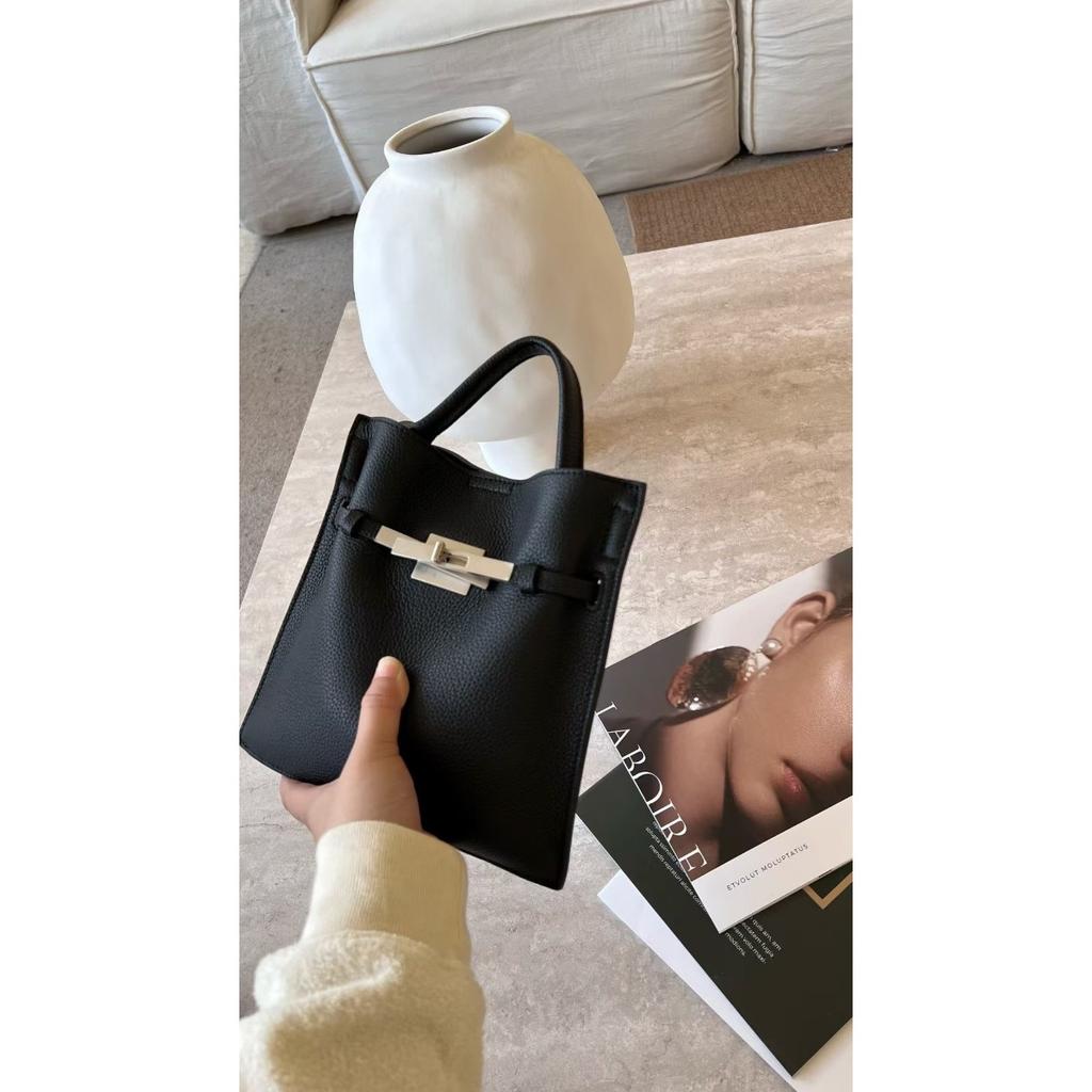 2026 New First-layer Cowhide Bucket Bag Women's Versatile Niche Medieval  Bag Exquisite Hand Carry Messenger Small Tote Bag