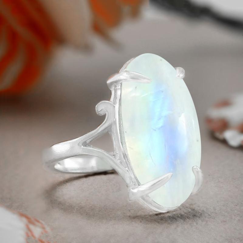 

New Simple Inlaid Opal Ring European and American Fashion Hollow Claw Set Women s Ring 11