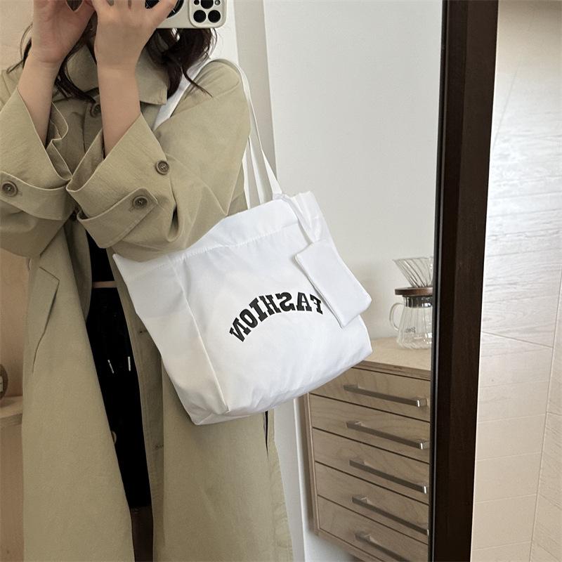 Women's Large Capacity Canvas Tote - 2024 New Fashion, Casual Single Shoulder Bag for Students and Commuting