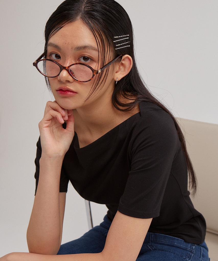 SALON DE YOHN Boat Neck Short Sleeve T_ Black