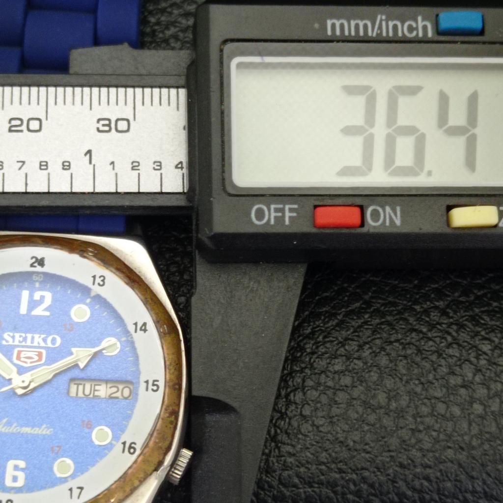 USED VINTAGE SEIKO 5 AUTOMATIC 7009A JAPAN MENS BLUE COLOR DIAL WATCH A433638-2 R118-a433638