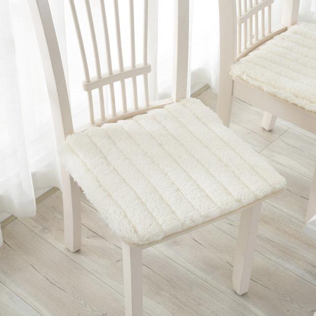 Herfst en winter verdikte pluche antislip eendelige stoelkussen stoelhoes effen kleur warme bureaustoelhoes zitkussen 40x40cm 2pcs