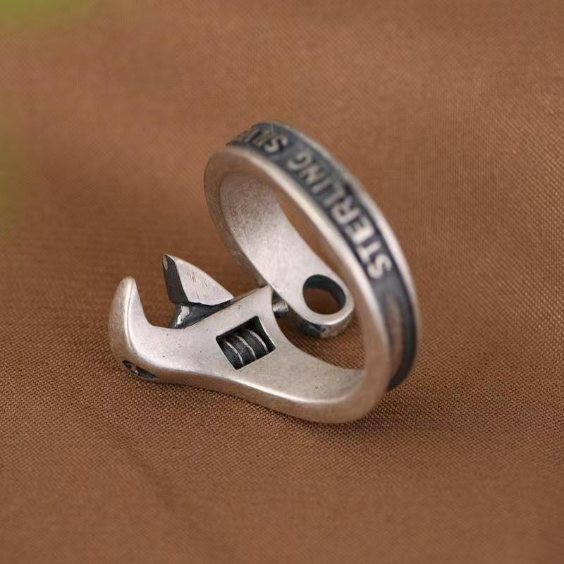 Vintage Simple Fashion Wrench Size Adjustable Rings For Women Personality Metal Hand Shape Adjustable Finger Ring Jewelry Gifts