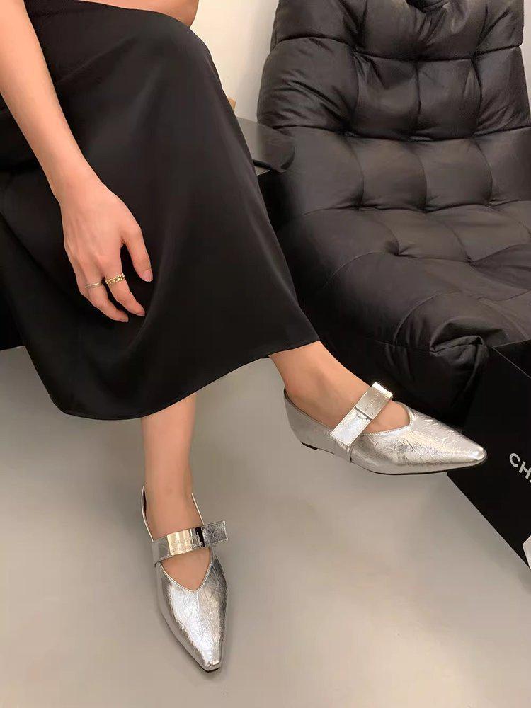 TK Plus Size Low-Cut Pointed Toe Flat Women's Shoes in Black or Burgundy Synthetic Leather