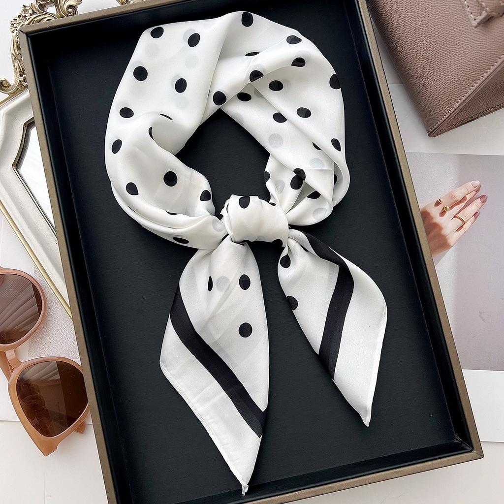 Spring and Summer Graffiti Flowers 71 * 71 Square Scarf Travel Sunscreen Headscarf Practical High-end Scarf for Mother