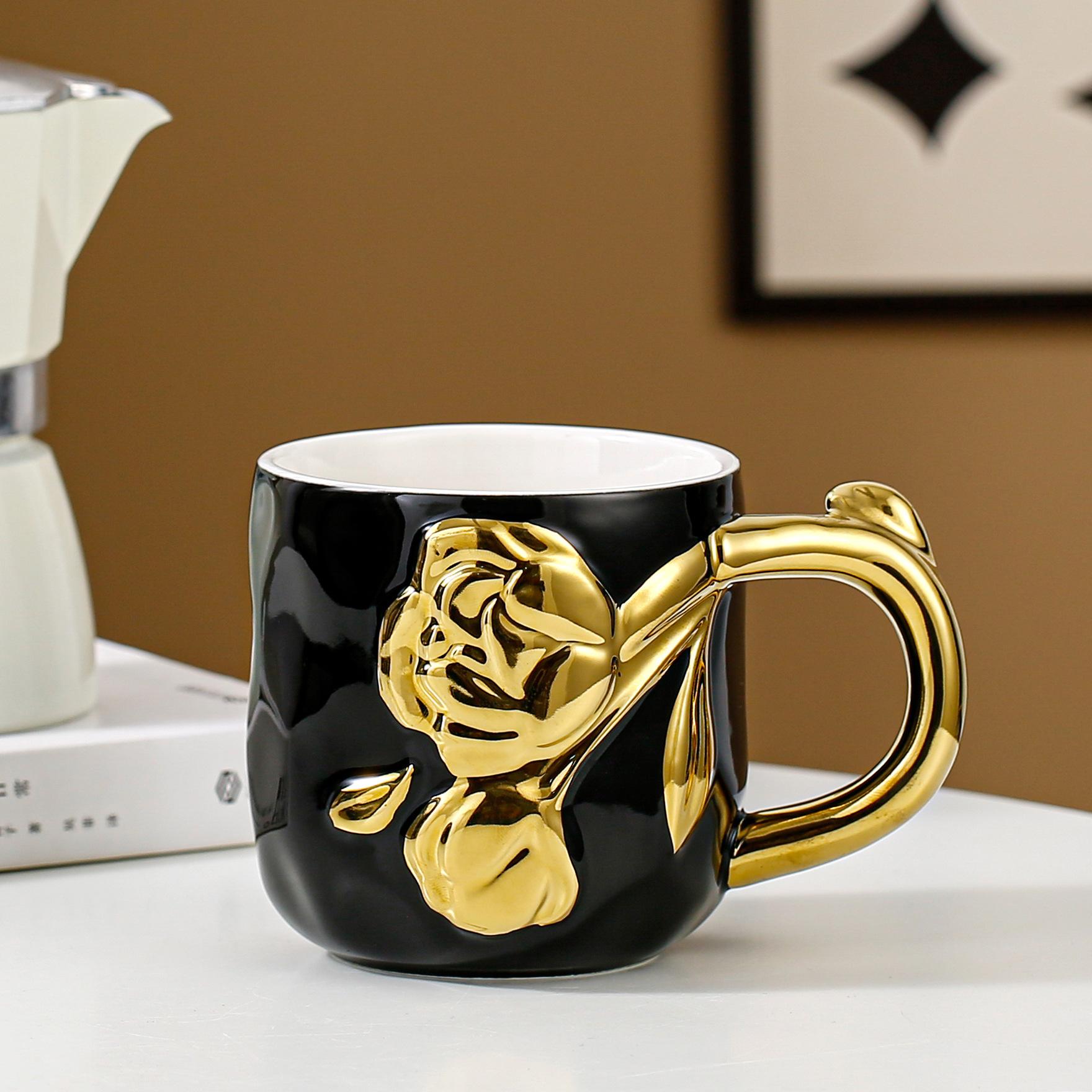 

Пара позолоченных маленьких цветочных керамических чашек, набор скандинавских кружек, высокая стоимость, большая емкость, чашка для воды, домашний стиль 400ML