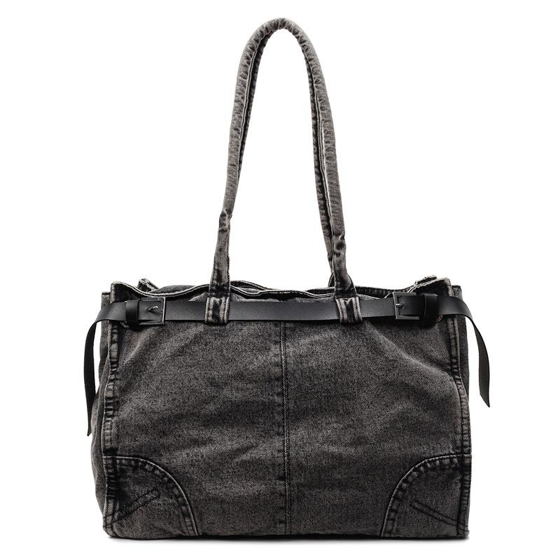 

Denim premium feeling armpit big bag retro texture simple commuter shoulder bag design feeling women s bag One Size чорний
