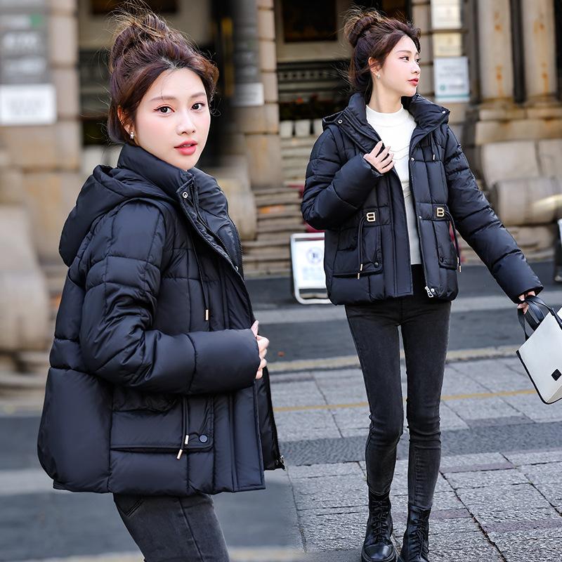 Small Winter Clothing 2025 New Removable Sleeve Design Sense Short Cotton Clothing Women's Thin Fashion Top Jacket