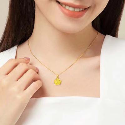 Náhrdelník Vynikající Pískové Zlato Růže Přívěsek Náhrdelník Dekorace pro Ženy Módní Všestranný High-end Styl