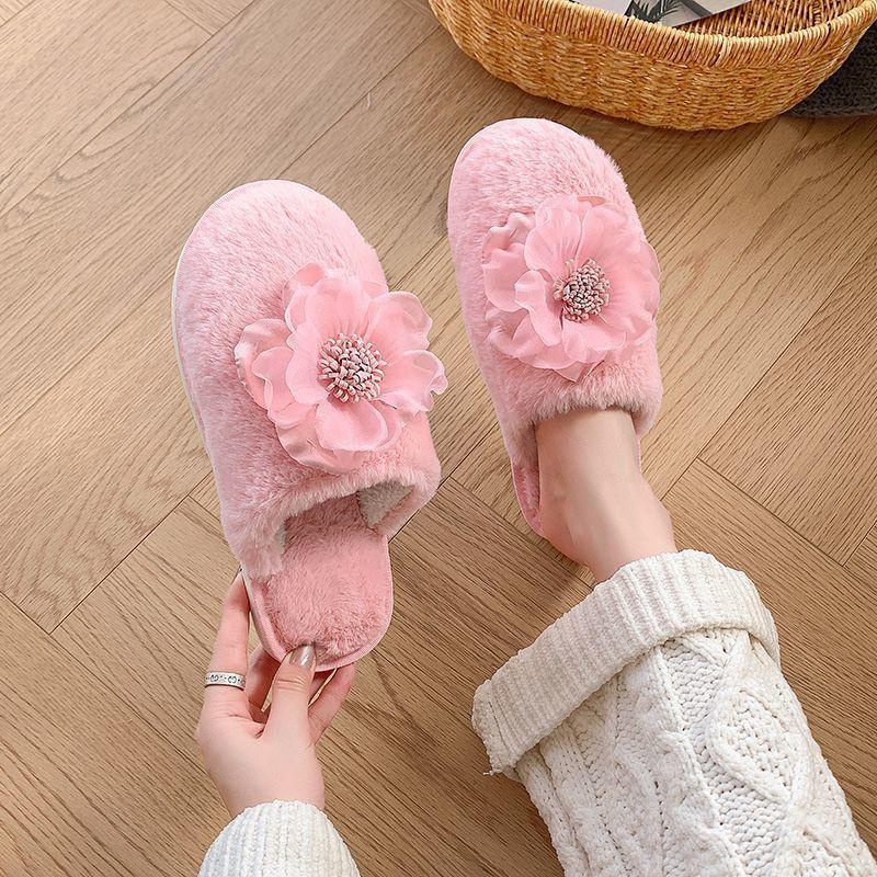 Wearing Flat-bottomed Flower Fluffy Slippers To Keep Warm and Comfortable, Home One-word Cotton Slippers 2025 Winter New Models