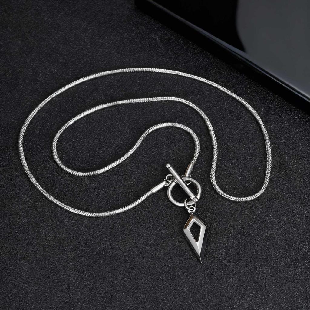 Trendiger Klassischer Vierzackstern Anhänger OT-Schließe Halskette für Herren, Edelstahl Runde Schlangenkette Halskette, Punk Schmuck