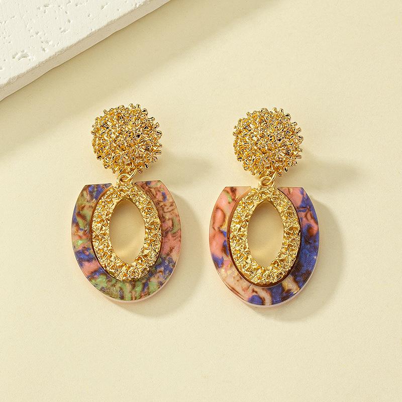 Retro Palace-Inspired Stud Earrings – Classic Vintage Jewelry for Women’s Sophisticated Look