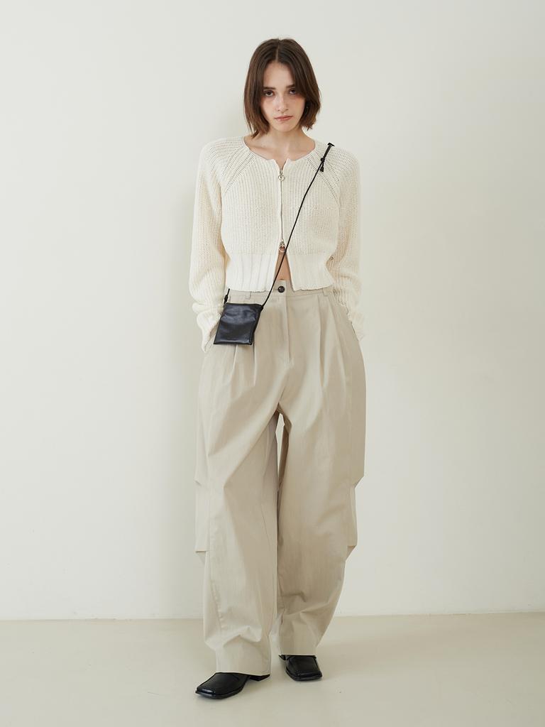FROMWHERE Baloon Fit Two Tucked Pants Beige