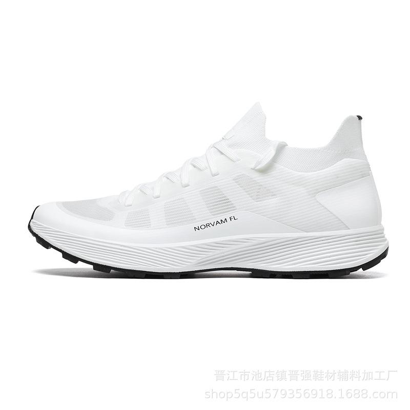 Men's shoes of the same style are fashionable, comfortable, non-slip and lightweight for men. Outdoor hiking low-top running sports trendy shoes