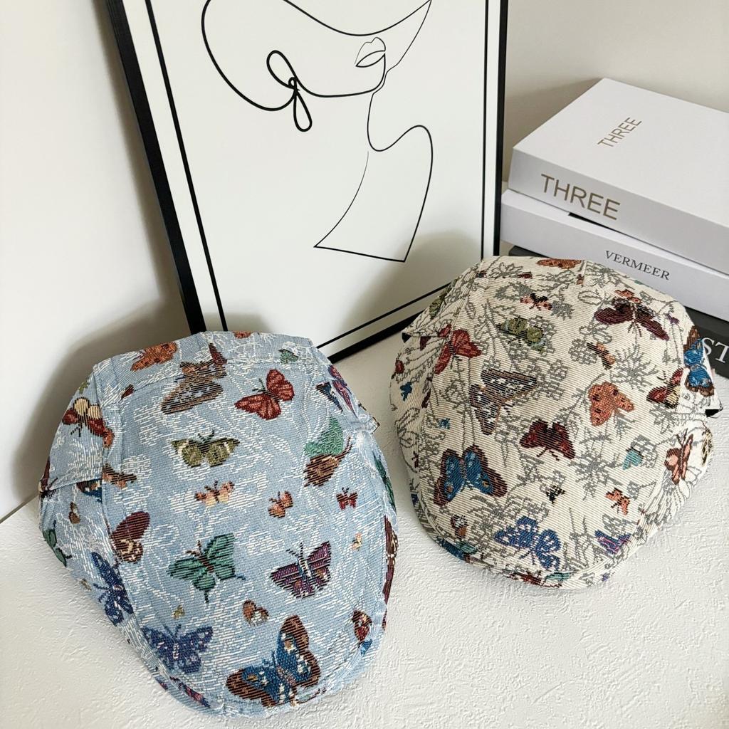 Retro forward hat for men and women, small trendy butterfly peaked cap, fashion jacquard big head beret