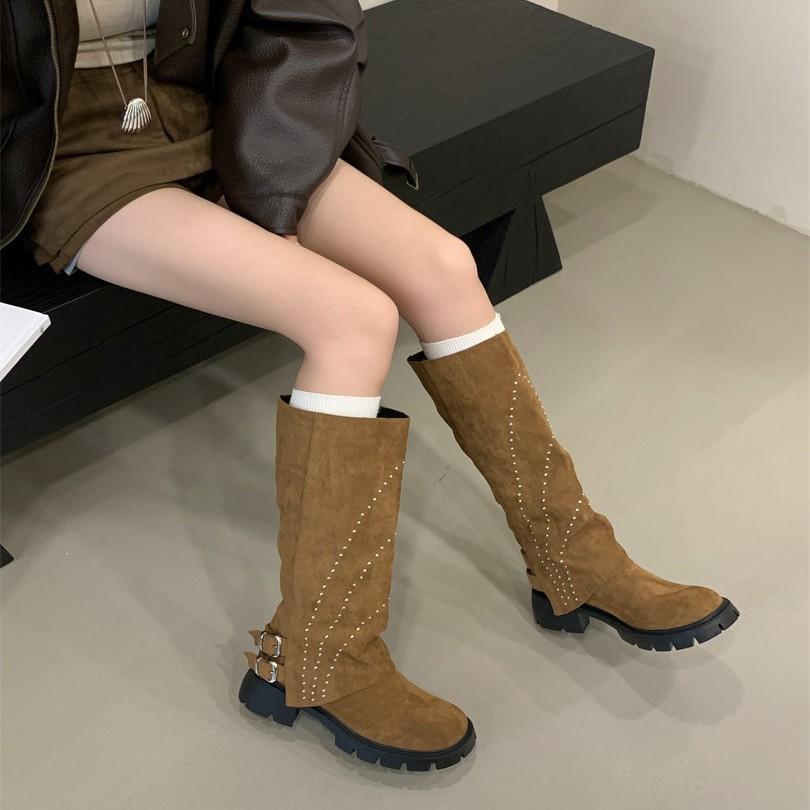 Brown rivet high boots 2025 autumn and winter new sleeve locomotive boots retro western cowboy boots women look thin