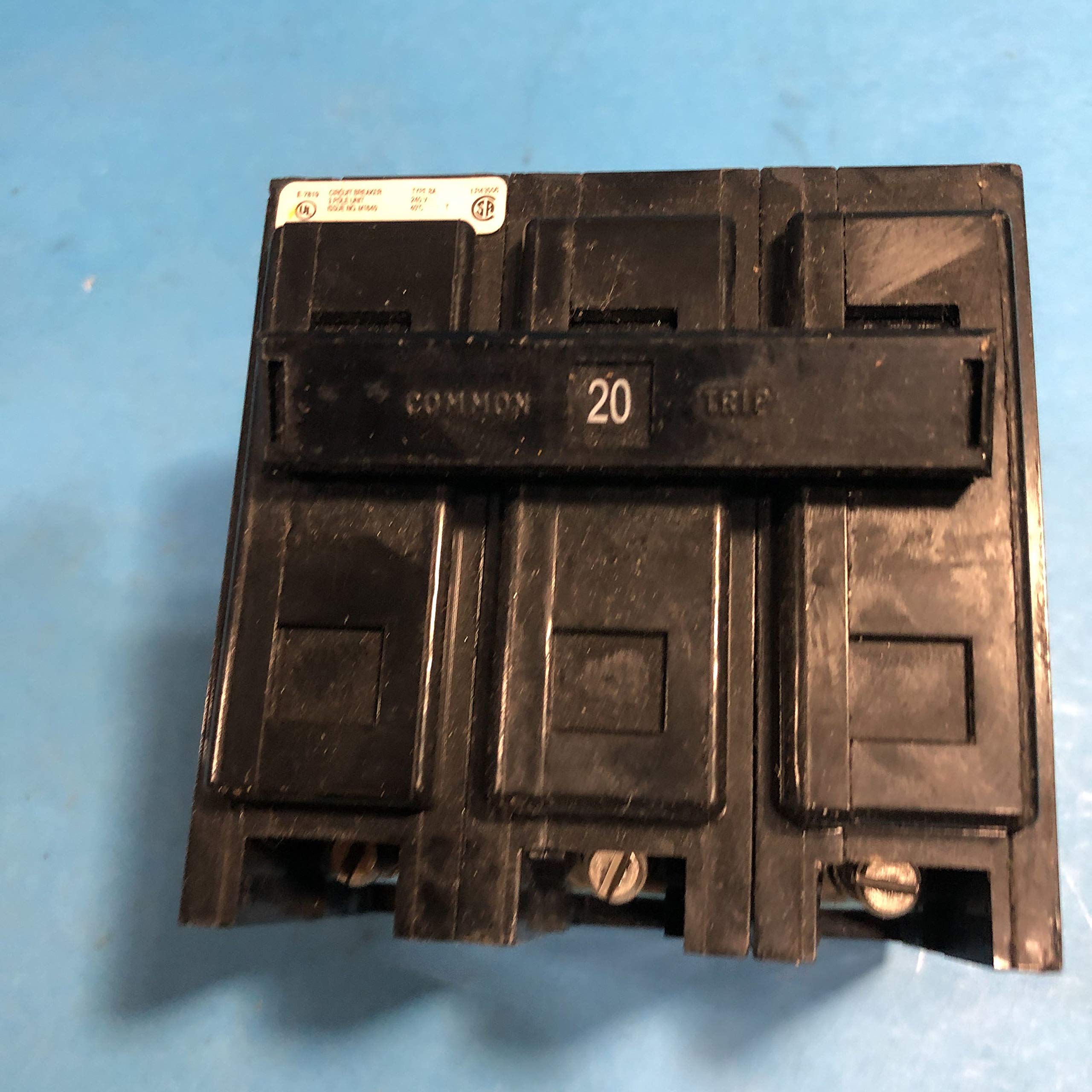 

Cutler Hammer BAB3020H Miniature Bolt-On Circuit Breaker
