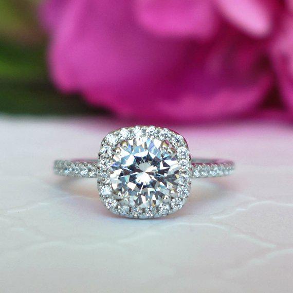 Elegance Collection: Women's Classic Gold-Plated Zircon Ring