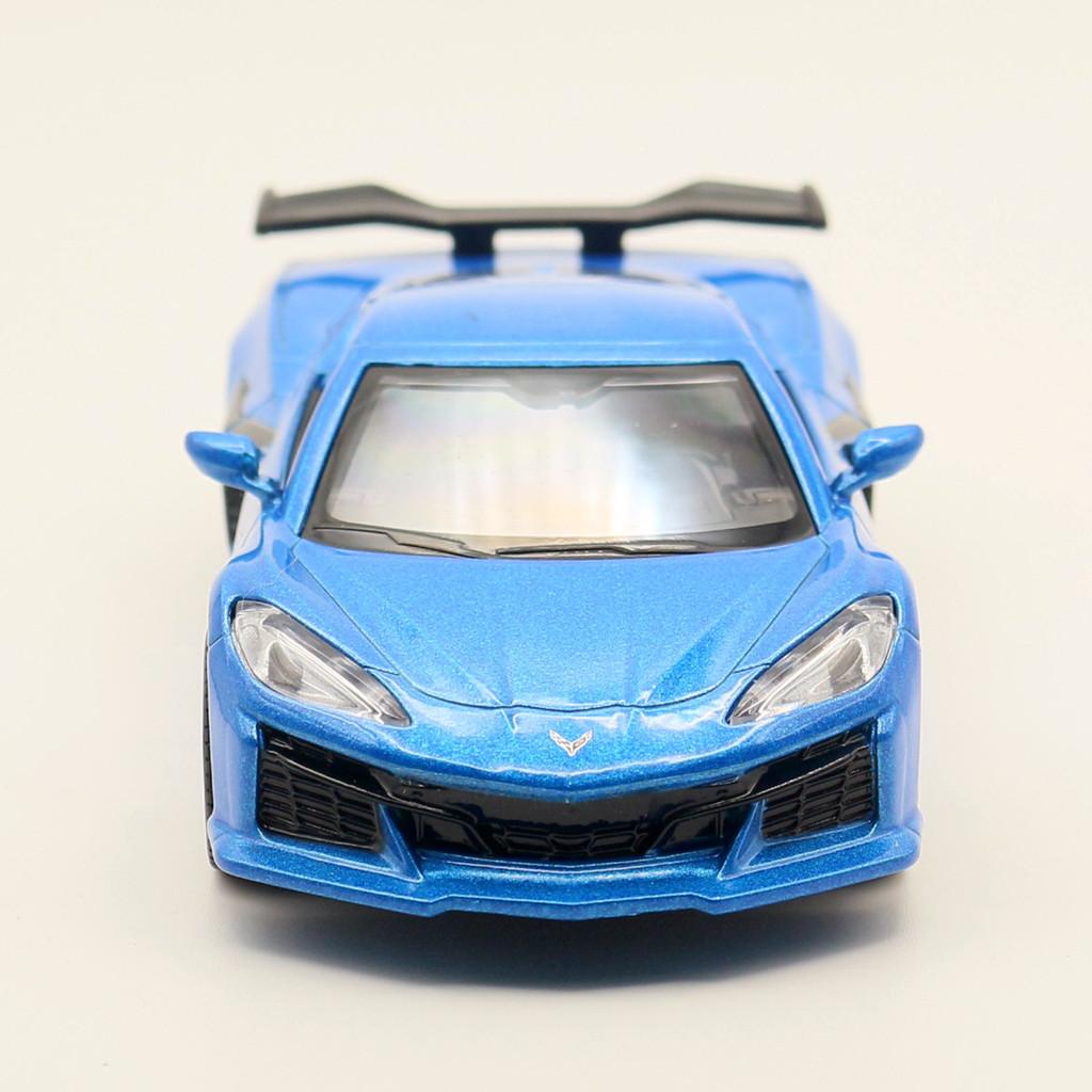 Model Alloy Chevrolet Corvette Z06 Sports Car Toy With Opening Doors For Kids