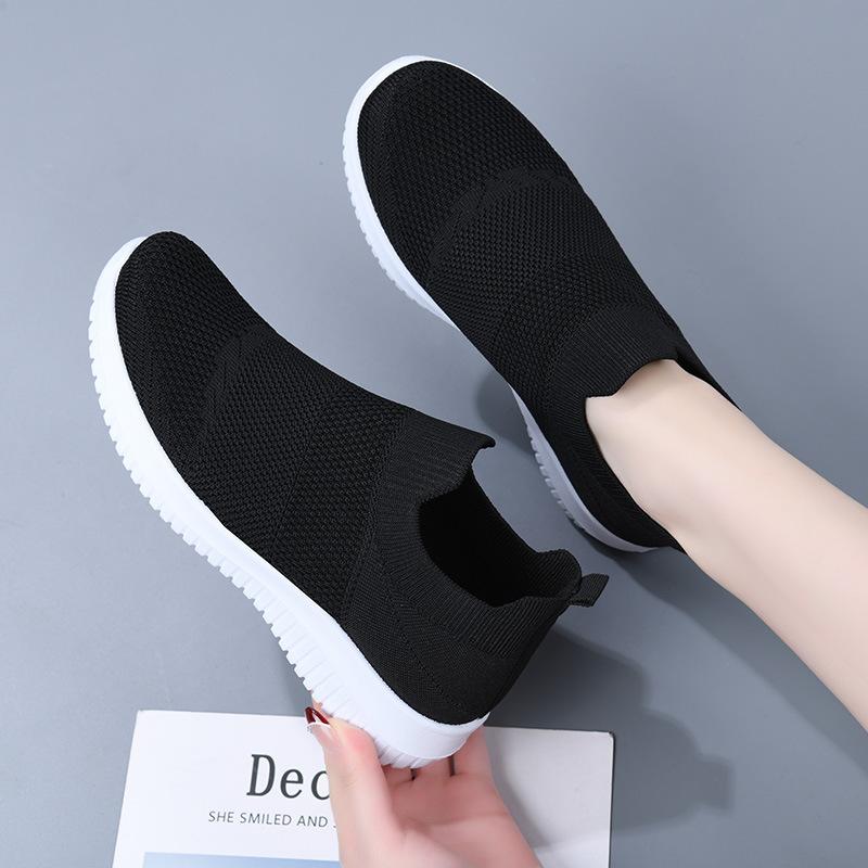 2025 Breathable Women Casual Shoes Lightweight Outdoor Male Walking Shoes Anti-slip Sneakers Slip on Flats Vulcanized Shoes