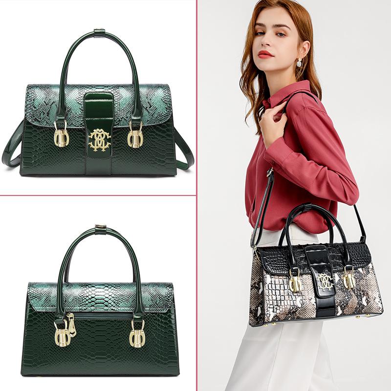 New Grand Crocodile Pattern Middle Aged Mom's Bag Fashionable Light Luxury Women's Bag Crossbody Handbag