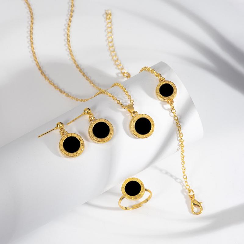Contemporary Double-Sided Roman Numeral Jewelry Set: Necklace, Bracelet, Earrings, Ring золотой