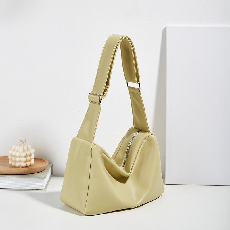 

New women s bag large-capacity soft leather shoulder bag women s tote bag simple niche broadband messenger bag bag