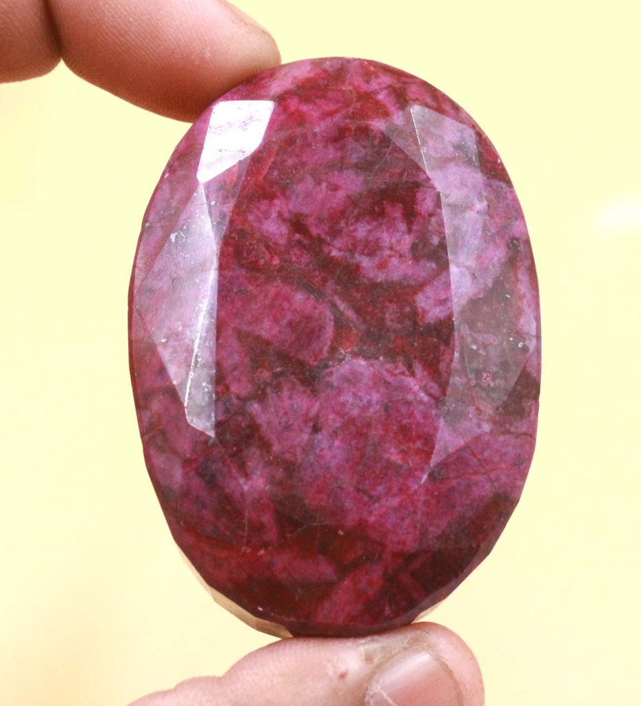 543.05 Carat Martin Luther King Jr. Day Red Ruby Oval Shape Certified Africa Gemstone SN216