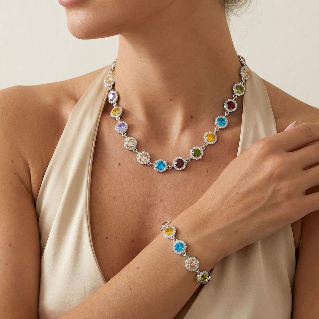 Women's French Retro Minimalist Diamond-embellished Geometric Splicing Necklace, Light Luxury, High-end Fashion, Unique Women's Accessory