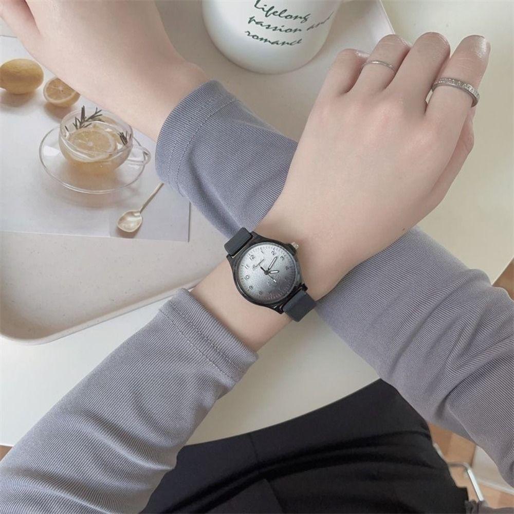 Silicone Strap Quartz Watch Quartz Movement Watch Creative Women's Watch  Gift
