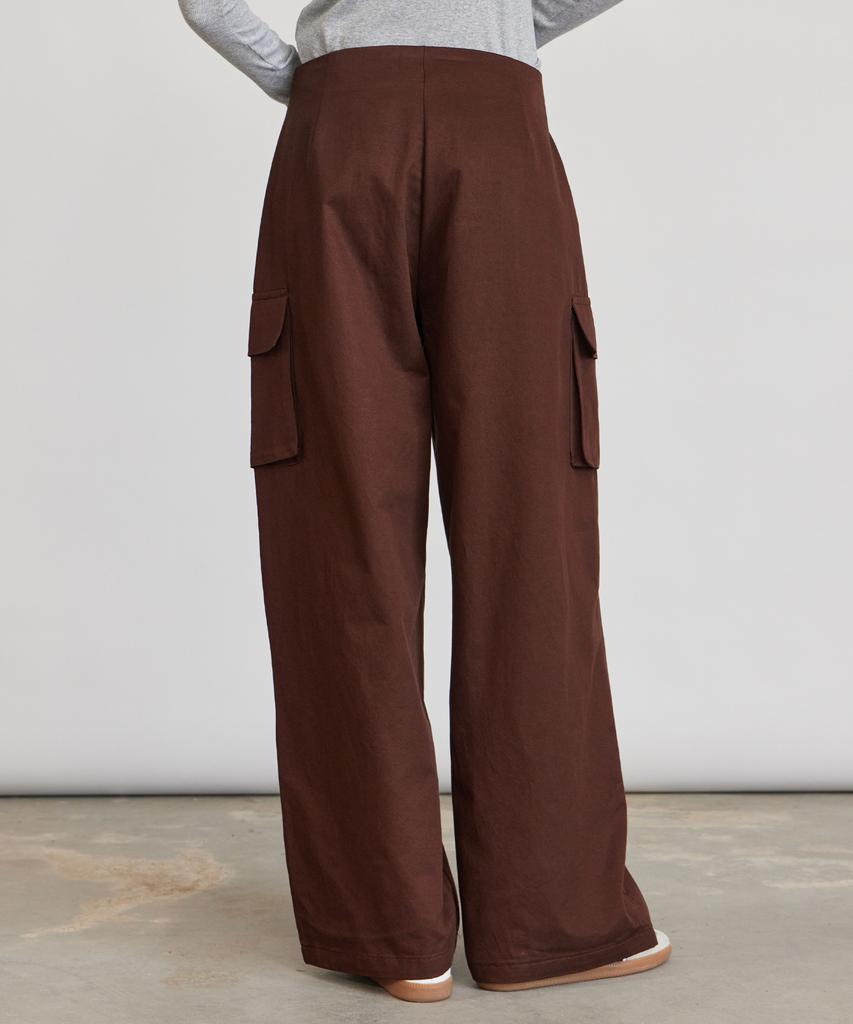 ITOV SEOUL Cotton Tuck Cargo Pants Br