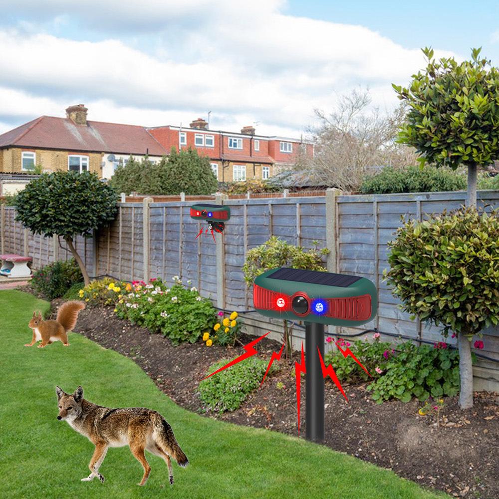 Solar Ultrasonic Animal Repellent: Infrared Sound & Light Alarm to Deter Wild Boars & Weasels