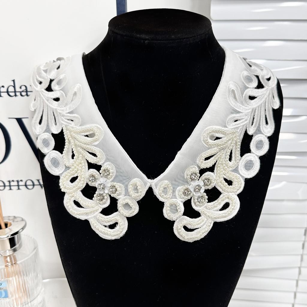 Eugen Garn Vielseitlicher Pullover Hemdkragen Spitze Perlendekoration Mode Schwerindustrie Hohlstickerei Nagelperlen Falscher Kragen