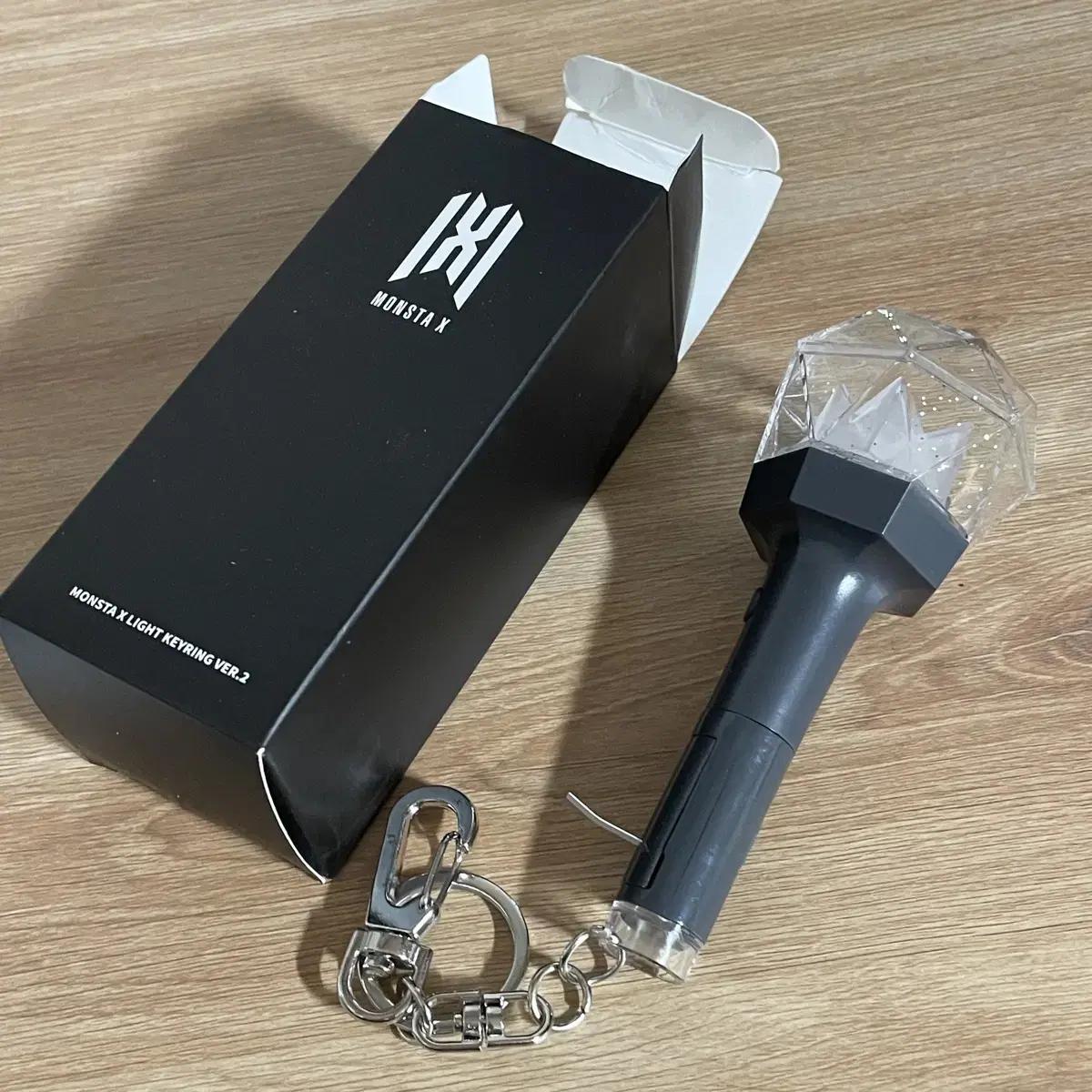 

Monsta X Брелок Mondung