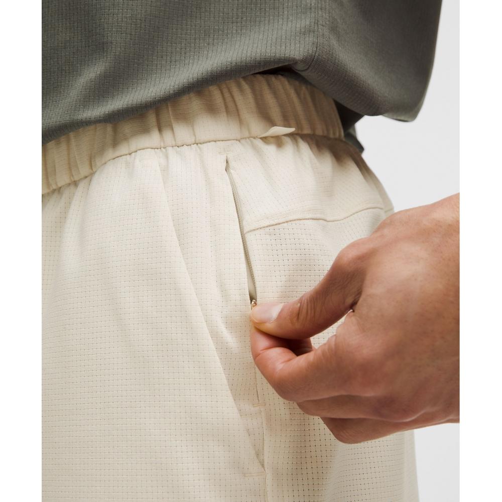 Lululemon Abc Wovenair Pull On Short 5  Light Ivory