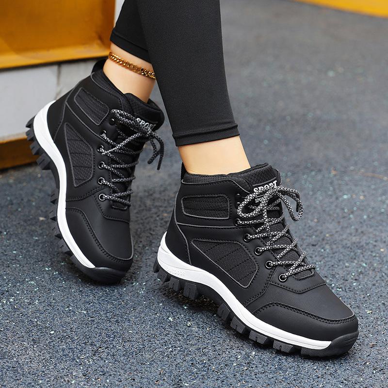 Spring and Autumn new comfortable and breathable women's large size boots outdoor non-slip hiking shoes short boots soft-soled tooling shoes