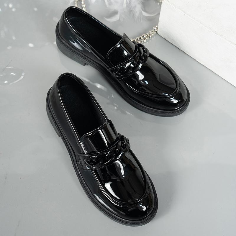 Fashion Chain Decor Patent Leather Women's Loafers Comfortable Slip On Med Heel Student Shoes Woman Plus Size Point Toe Oxford Shoes 42