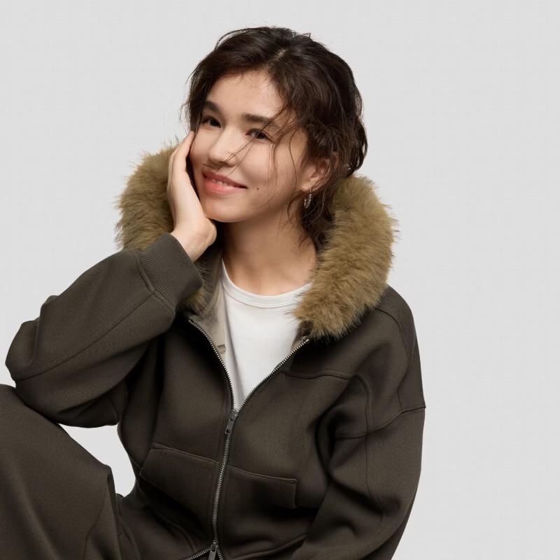 Gap Women's Relaxed Faux Fur Hooded Cardigan Jacket