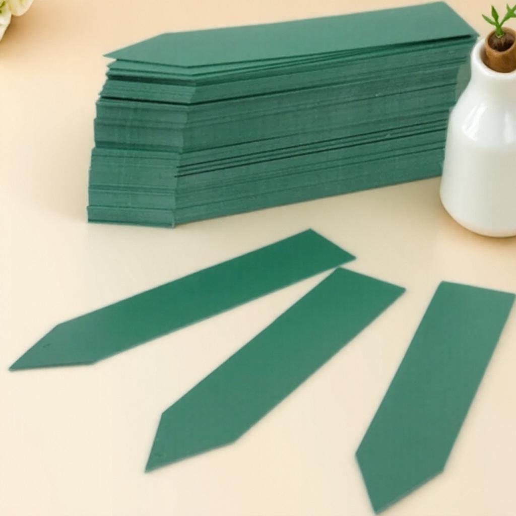 100pcs Waterproof PVC Plant Label Markers for Garden Plants Classification Sorting Sign Tags Nursery Labels