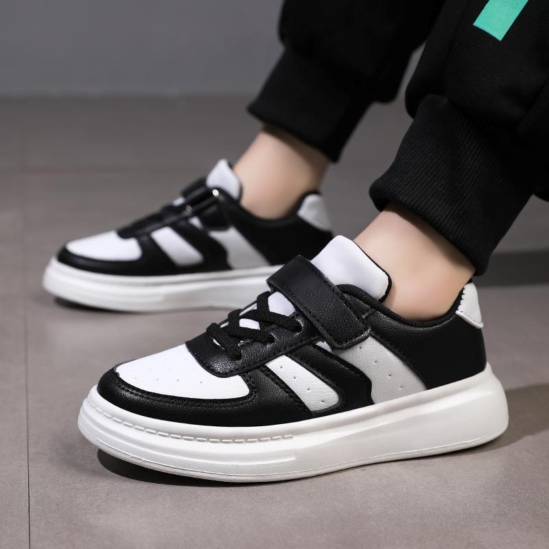 Kinder Vier Jahreszeiten Low Top Atmungsaktive Skateboardschuhe Kinder Studenten Trendige Lauf-Sportarten Jungen und Mädchen Bequeme Turnschuhe für die Halle