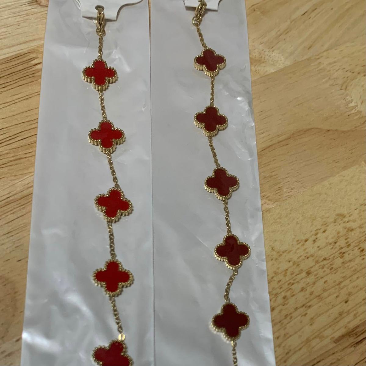 

Титановая сталь, новый браслет с четырьмя листьями клевера, женский двухсторонний браслет с изображением счастливой травы и пяти цветов из перламутра 18K