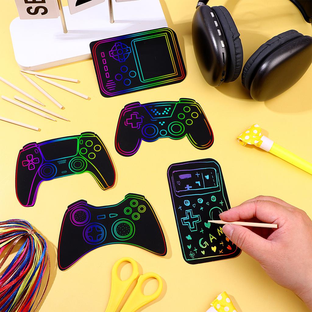 123 Pezzi Set di Gadget e Regali per Festa Videogiochi 60 Cartoncini Scratch Art 30 Bastoncini 30 Nastri Adesivi a Punti Per Decorazioni di Compleanno Goo