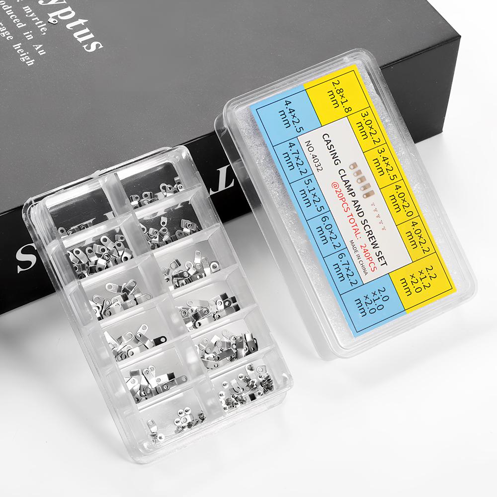 Uhrwerksteile Verbindungsplatten zur Fixierung des Uhrwerks im Gehäuse Schrauben zur Fixierung des Uhrwerks und des Uhrengehäuses