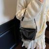 Shoulder Bag New Retro Fashion Popular Handbag Bag Women's Commuting Texture Large Capacity Chain Small Square Bag