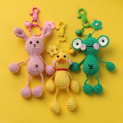 Adorable Pig Yarn Keychain Plush Charm for Women Car Mirror Decor Item