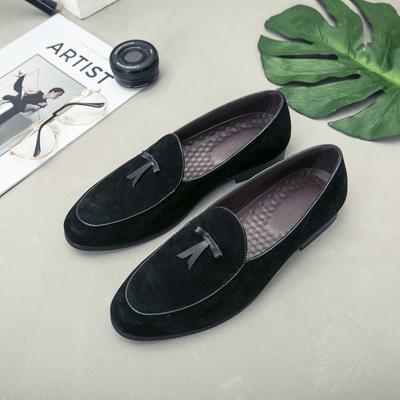 Hot Selling Men's Suede Shoes Europe America Soft Soled Comfortable Loafers Simple Versatile Men's Casual Shoes Free Delivery